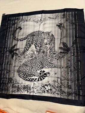 Hermes Jungle Love Carre 90 Twill Silk Scarf Black and White